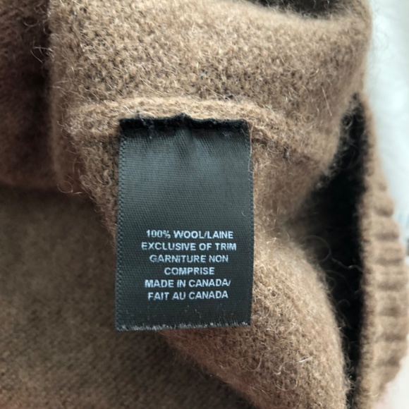 Pink Tartan made in 🇨🇦 100% wool sweater, brown sz Small - Picture 4 of 9